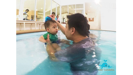 baby swimming thailand_28.5.16