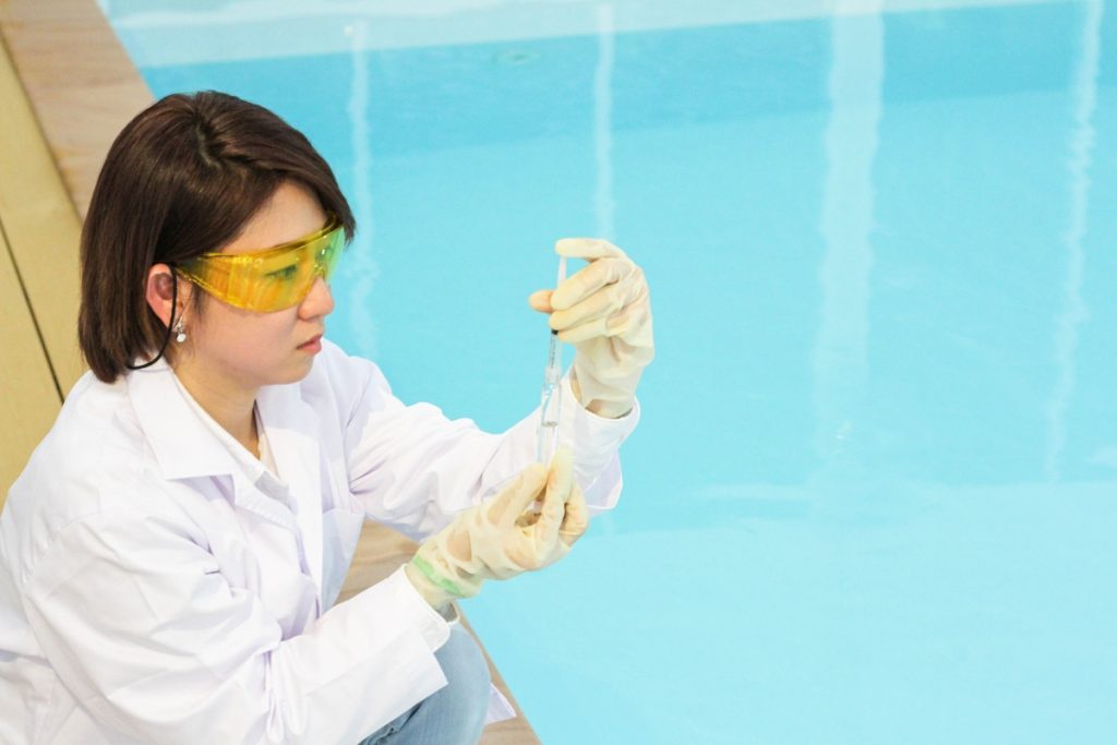 11.สระน้ำอุ่น สระน้ำเกลือในร่ม Baby Swimming